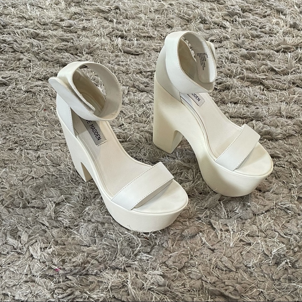 Steve Madden White High Heels